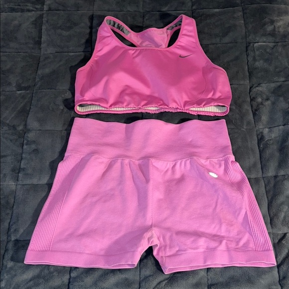 Nike Women's Pink Athletic Sports Bra + Forever 21 Shorts - Picture 1 of 1